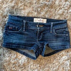 Hollister Shorts size 1 w25 dark blue